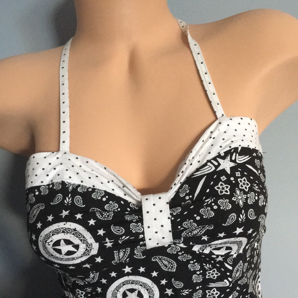 Marvel Dress - Picture 3 of 4